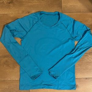 Lululemon swiftly tech blue long sleeve top, size 6